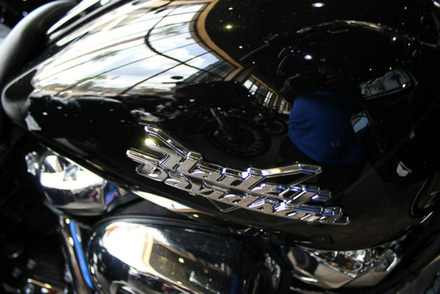 2024 Harley-Davidson® FLTRT - Road Glide® 3