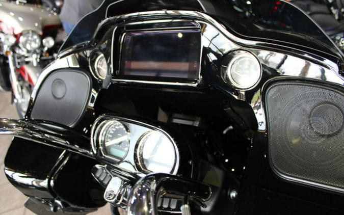 2024 Harley-Davidson® FLTRT - Road Glide® 3