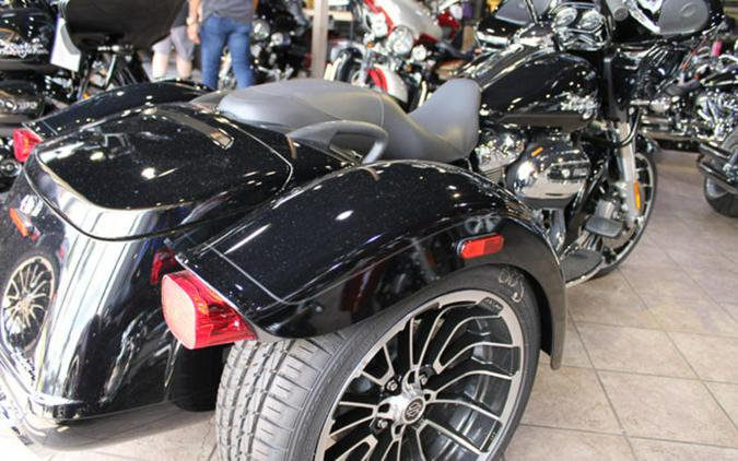 2024 Harley-Davidson® FLTRT - Road Glide® 3