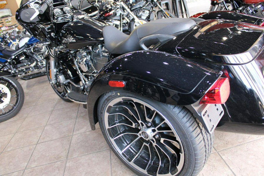 2024 Harley-Davidson® FLTRT - Road Glide® 3