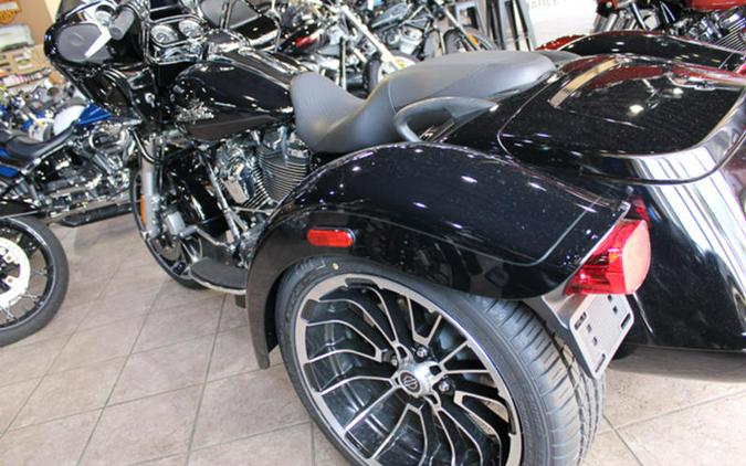 2024 Harley-Davidson® FLTRT - Road Glide® 3