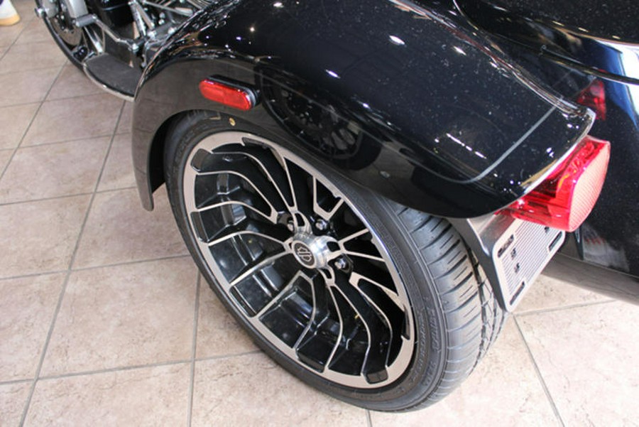 2024 Harley-Davidson® FLTRT - Road Glide® 3