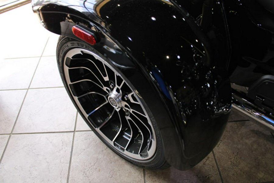 2024 Harley-Davidson® FLTRT - Road Glide® 3