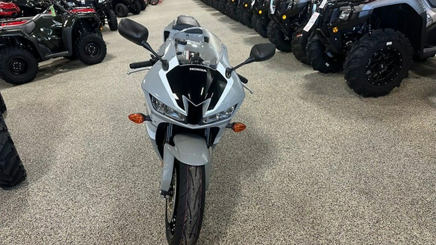 2026 Honda CBR600RRT