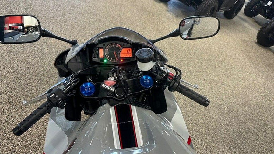 2026 Honda CBR600RRT