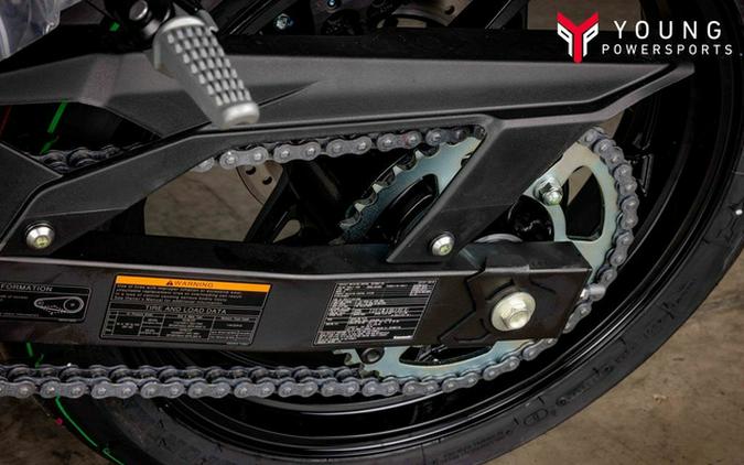 2026 Kawasaki Ninja 500 ABS Metallic Yellowish Green/Ebony