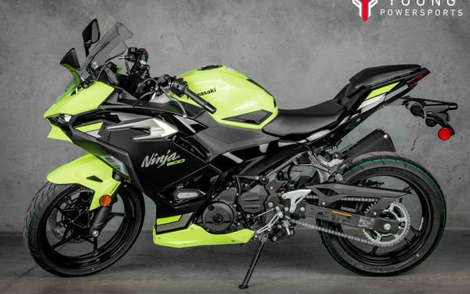 2026 Kawasaki Ninja 500 ABS Metallic Yellowish Green/Ebony