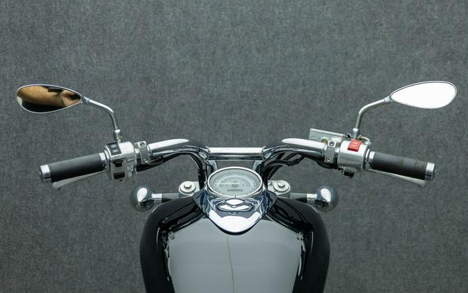 2010 HONDA VT1300 SABRE 1300