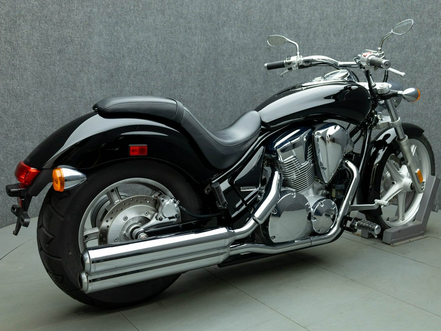 2010 HONDA VT1300 SABRE 1300