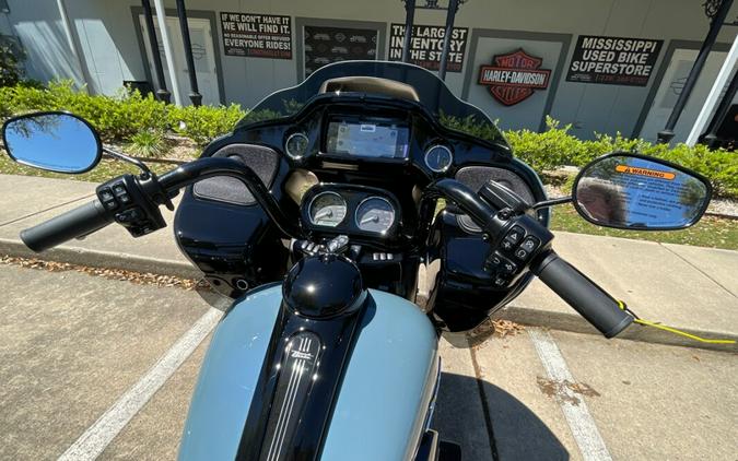 FLTRT 2024 Road Glide® 3