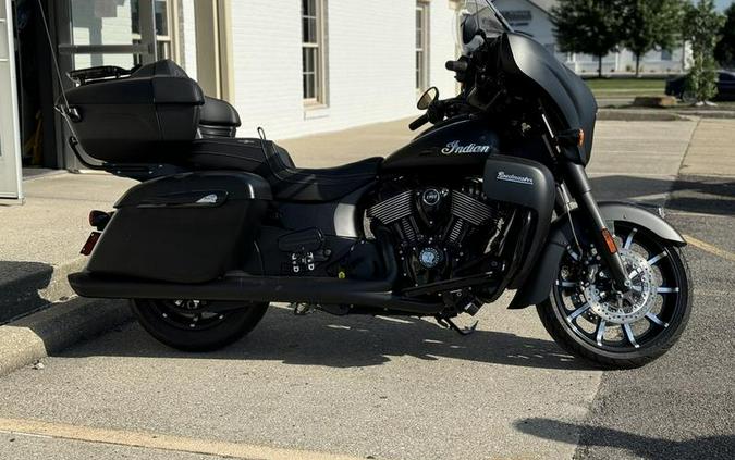 2023 Indian Motorcycle® Roadmaster® Dark Horse® Black Smoke