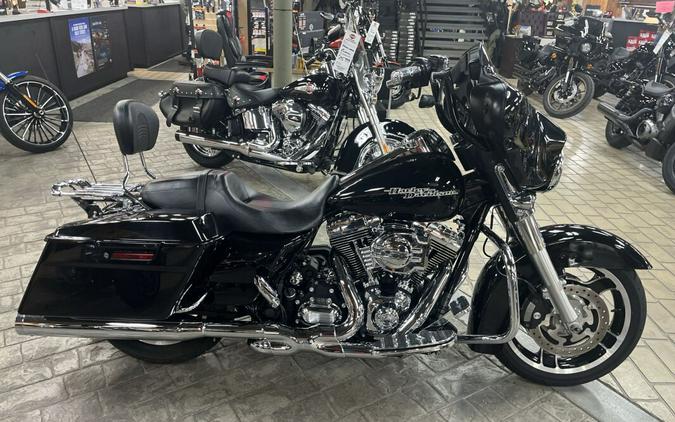 2012 Street Glide 103 Vivid Black- Includes 1 Year Warranty