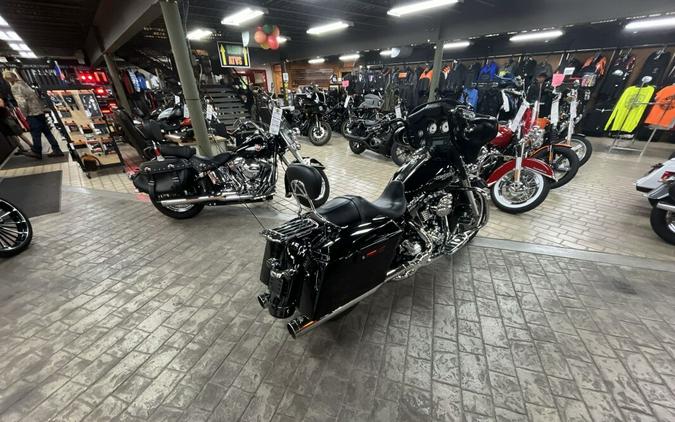 2012 Street Glide 103 Vivid Black- Includes 1 Year Warranty