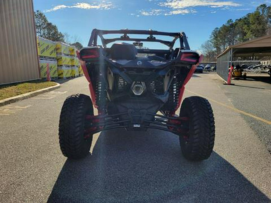 2024 Can-Am Maverick X3 X RC Turbo RR 64