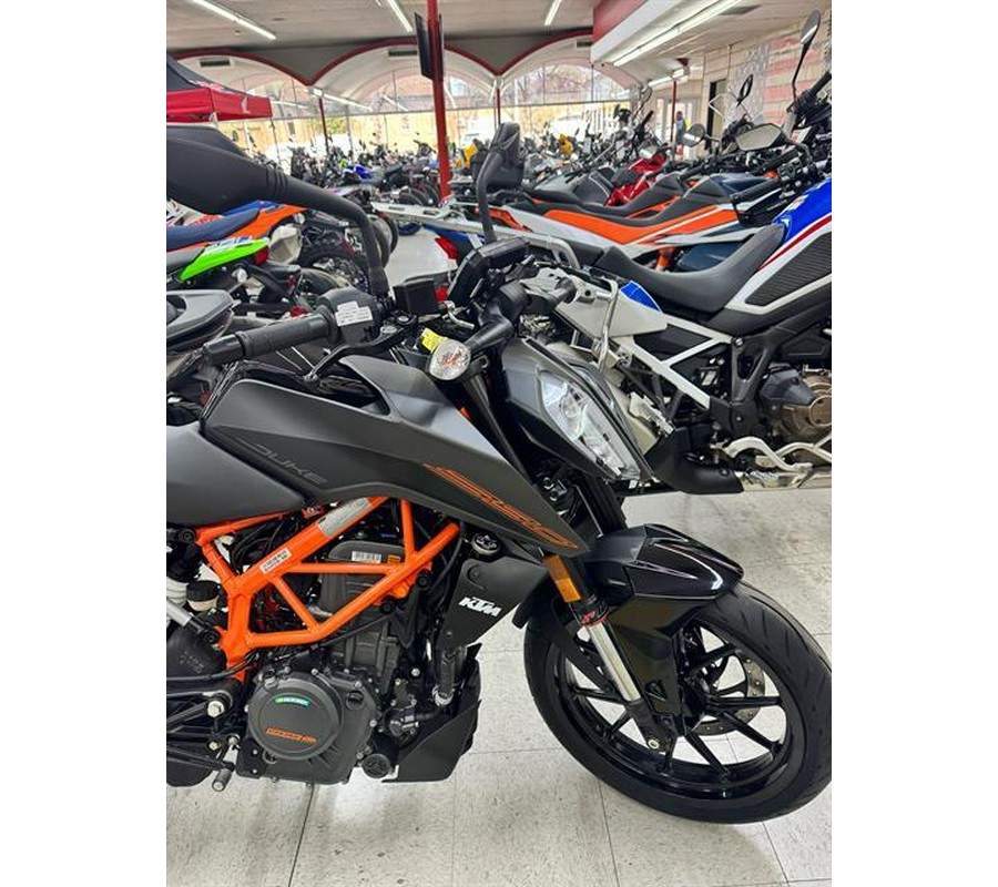 2023 KTM 390 Duke