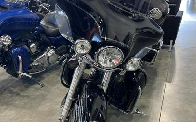 2006 Harley-Davidson® FLHTCUI - Ultra Classic® Electra Glide®