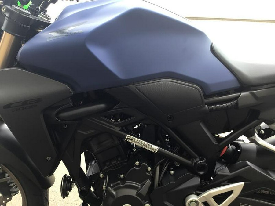 2022 Honda® CB300R ABS