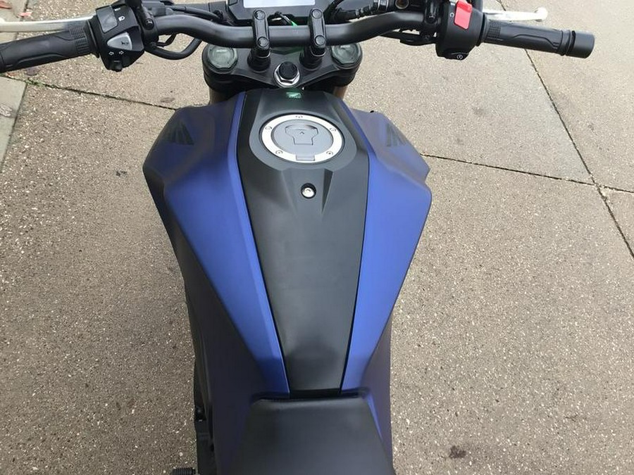 2022 Honda® CB300R ABS