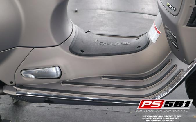2025 Vespa GTS 310 SuperTech