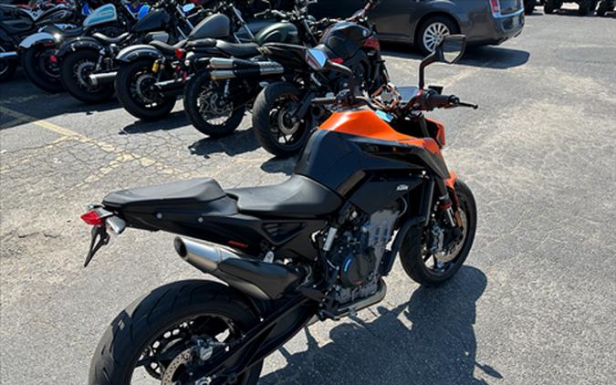 2021 KTM 890 Duke