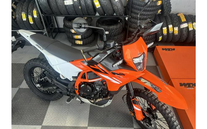 2026 KTM 390 Enduro R