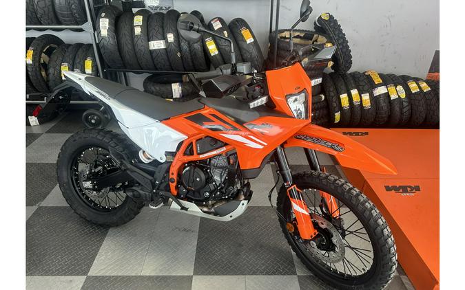 2026 KTM 390 Enduro R