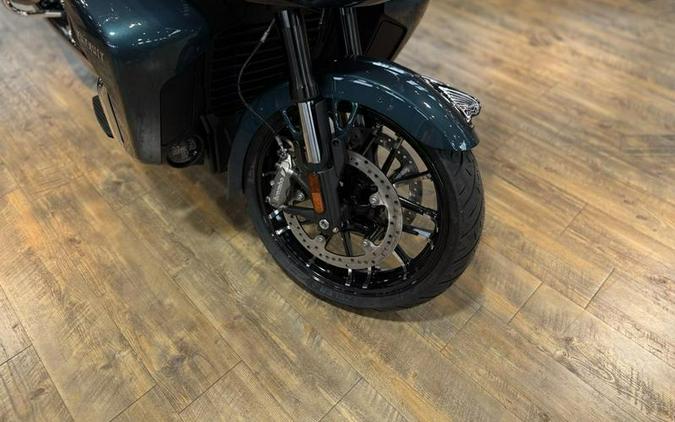2026 Indian Motorcycle® Pursuit® Limited 112 Cascade Green with Black Metallic