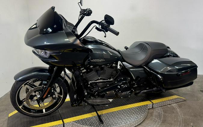 FLTRX 2025 Road Glide™