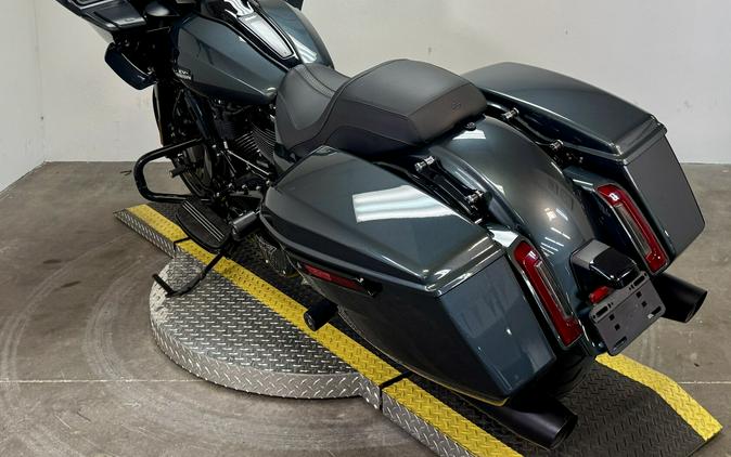 FLTRX 2025 Road Glide™