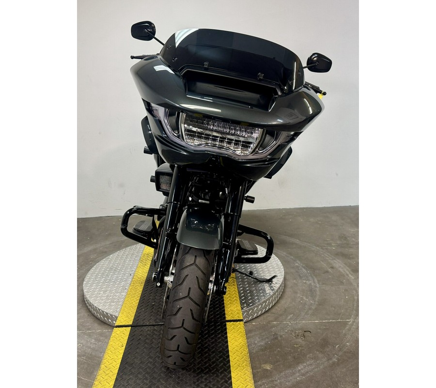 FLTRX 2025 Road Glide™