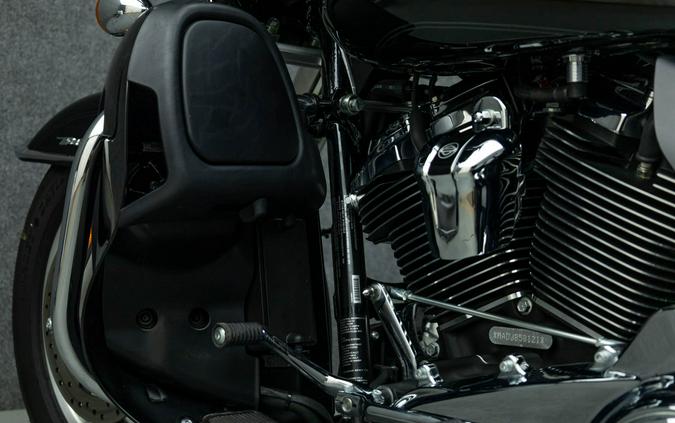2018 HARLEY DAVIDSON FLHTCUTG TRI GLIDE ULTRA TRIKE