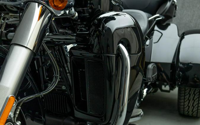 2018 HARLEY DAVIDSON FLHTCUTG TRI GLIDE ULTRA TRIKE