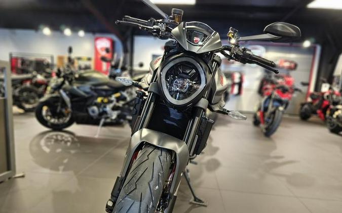 2024 Ducati Monster Plus Aviator Grey