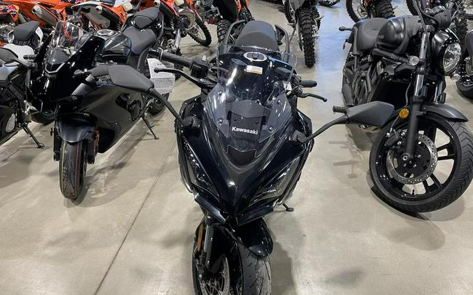 2025 Kawasaki Ninja® 1100SX ABS