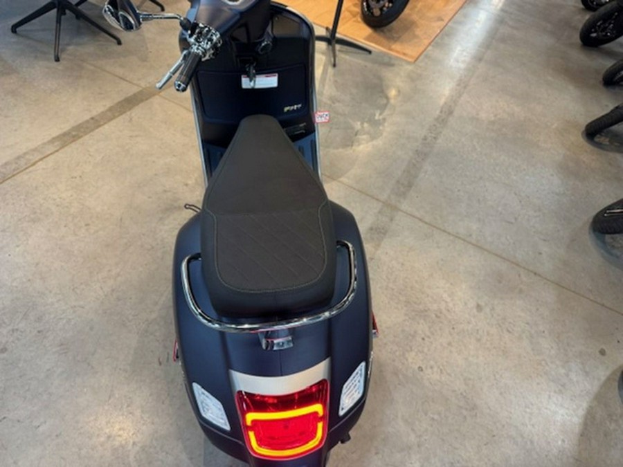2024 Vespa GTS Super 300 Tech