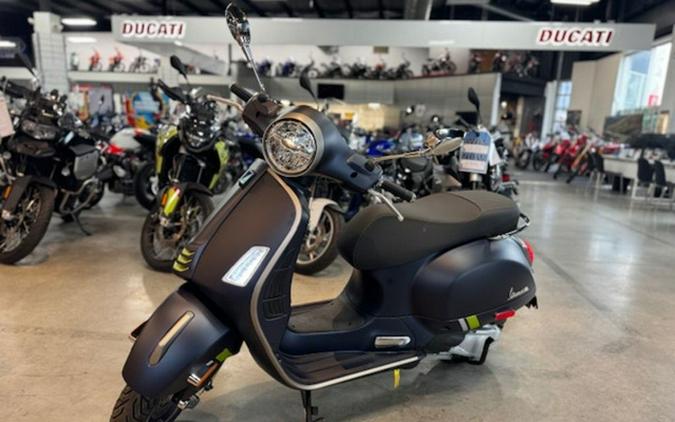 2024 Vespa GTS Super 300 Tech