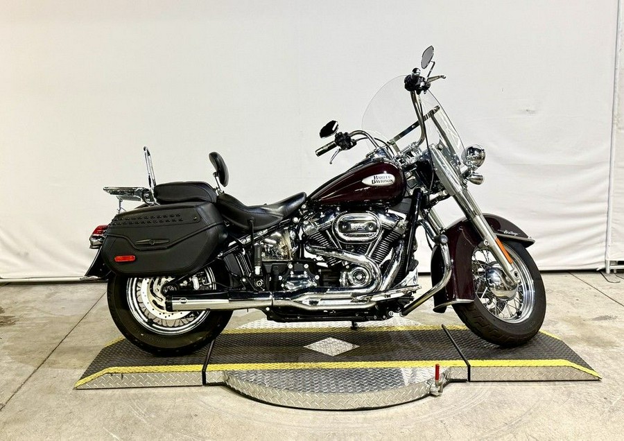2022 Harley-Davidson® FLHCS - Heritage Classic 114