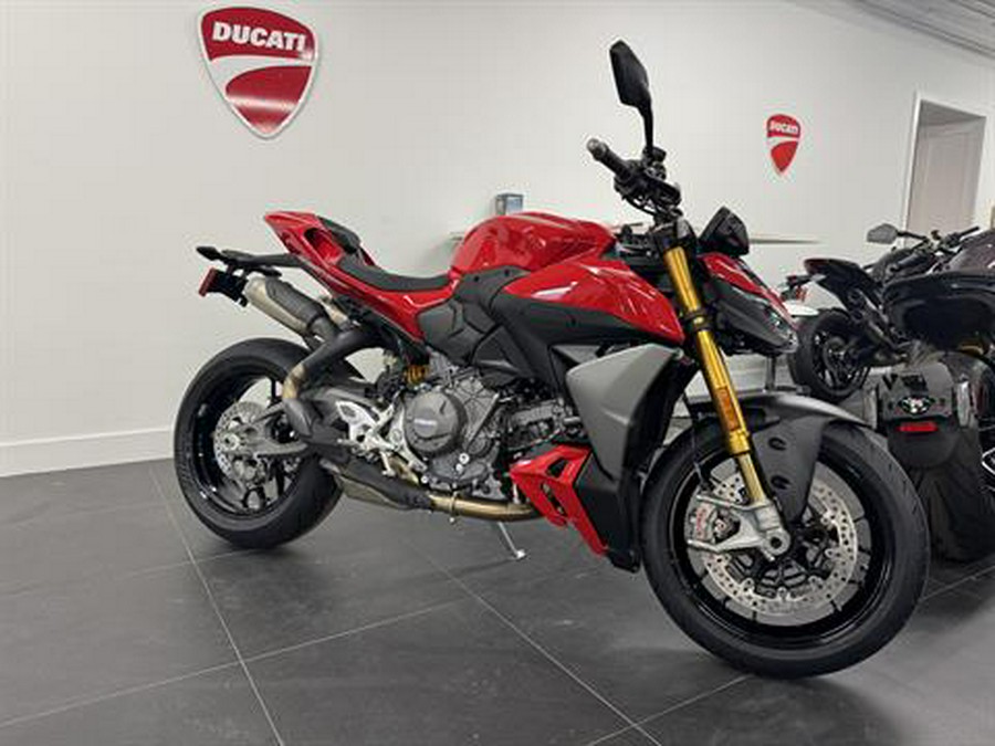 2026 Ducati Streetfighter V2 S