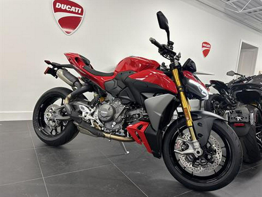 2026 Ducati Streetfighter V2 S