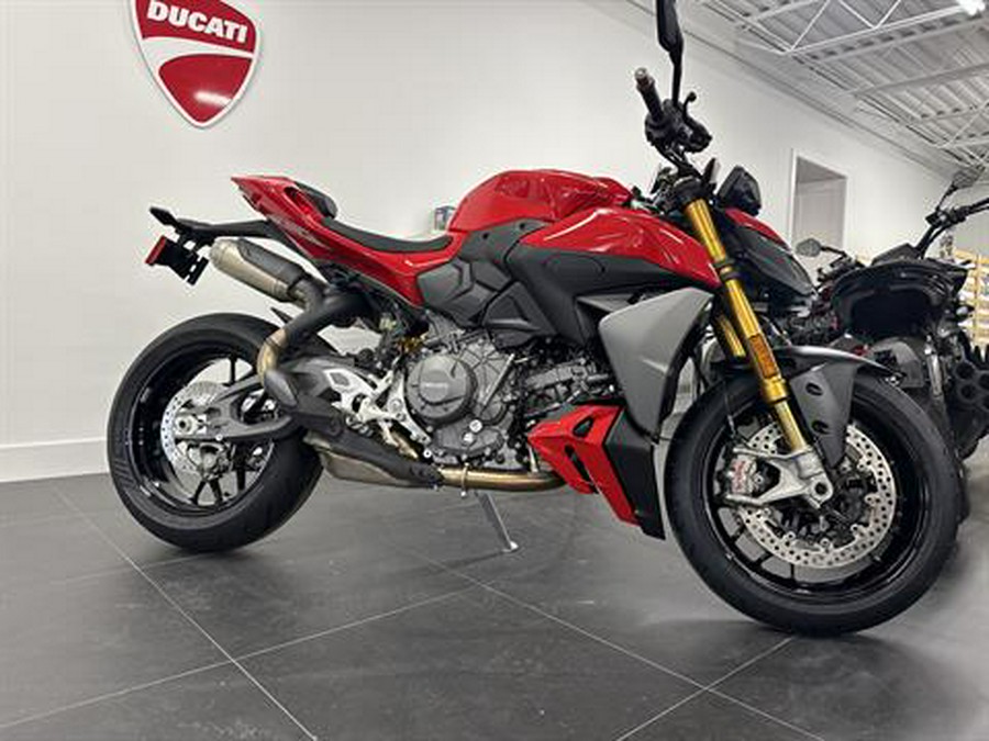 2026 Ducati Streetfighter V2 S