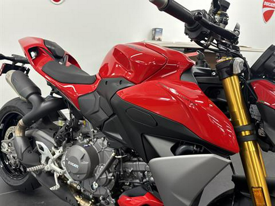 2026 Ducati Streetfighter V2 S