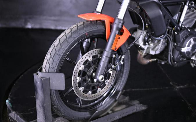 2020 Ducati Scrambler Sixty2 Atomic Tangerine