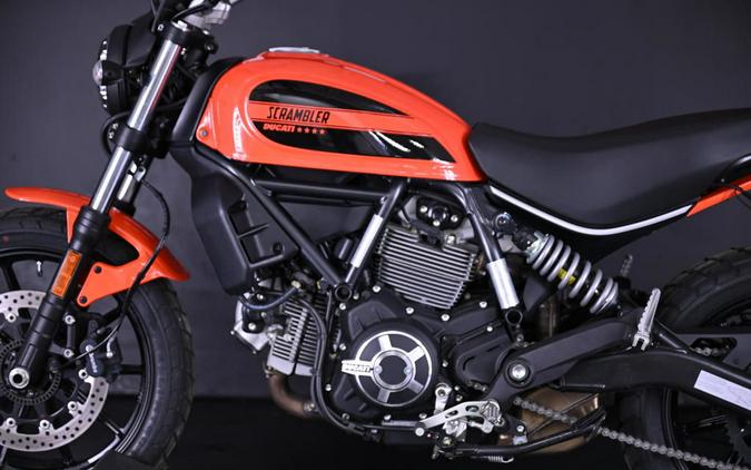2020 Ducati Scrambler Sixty2 Atomic Tangerine