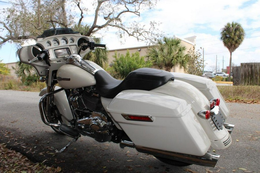 2022 HARLEY-DAVIDSON FLHX STREET GLIDE