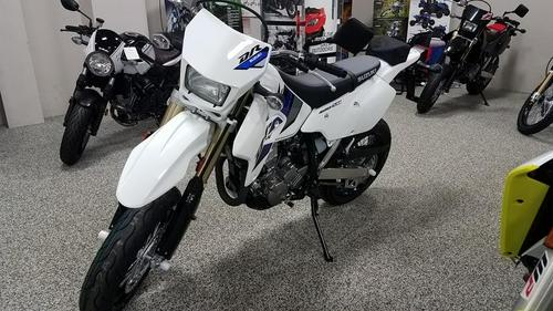 2021 Suzuki DR-Z400SM MC Commute Review Photo Gallery