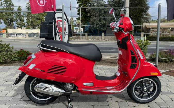 2023 Vespa GTS Super 300