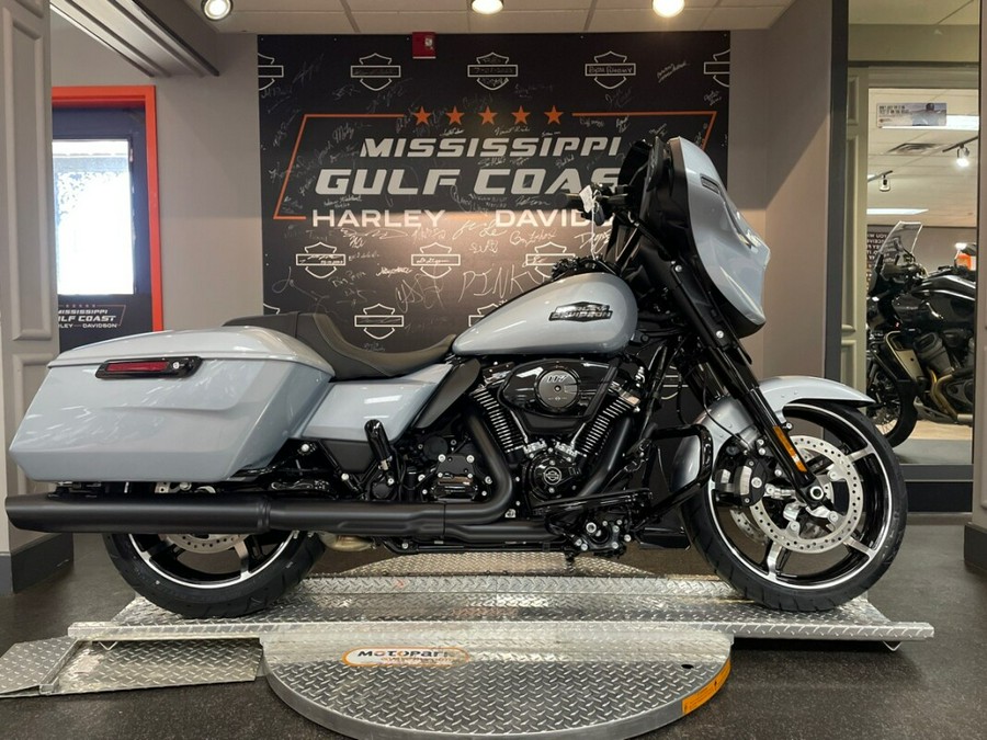 FLHX 2024 Street Glide®