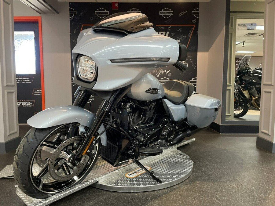 FLHX 2024 Street Glide®