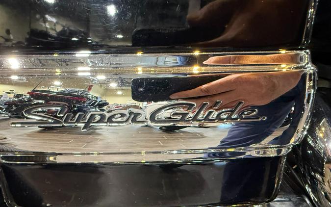 2013 Harley-Davidson Dyna® Super Glide® Custom