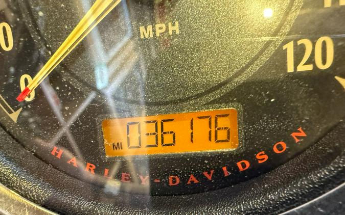 2013 Harley-Davidson Dyna® Super Glide® Custom